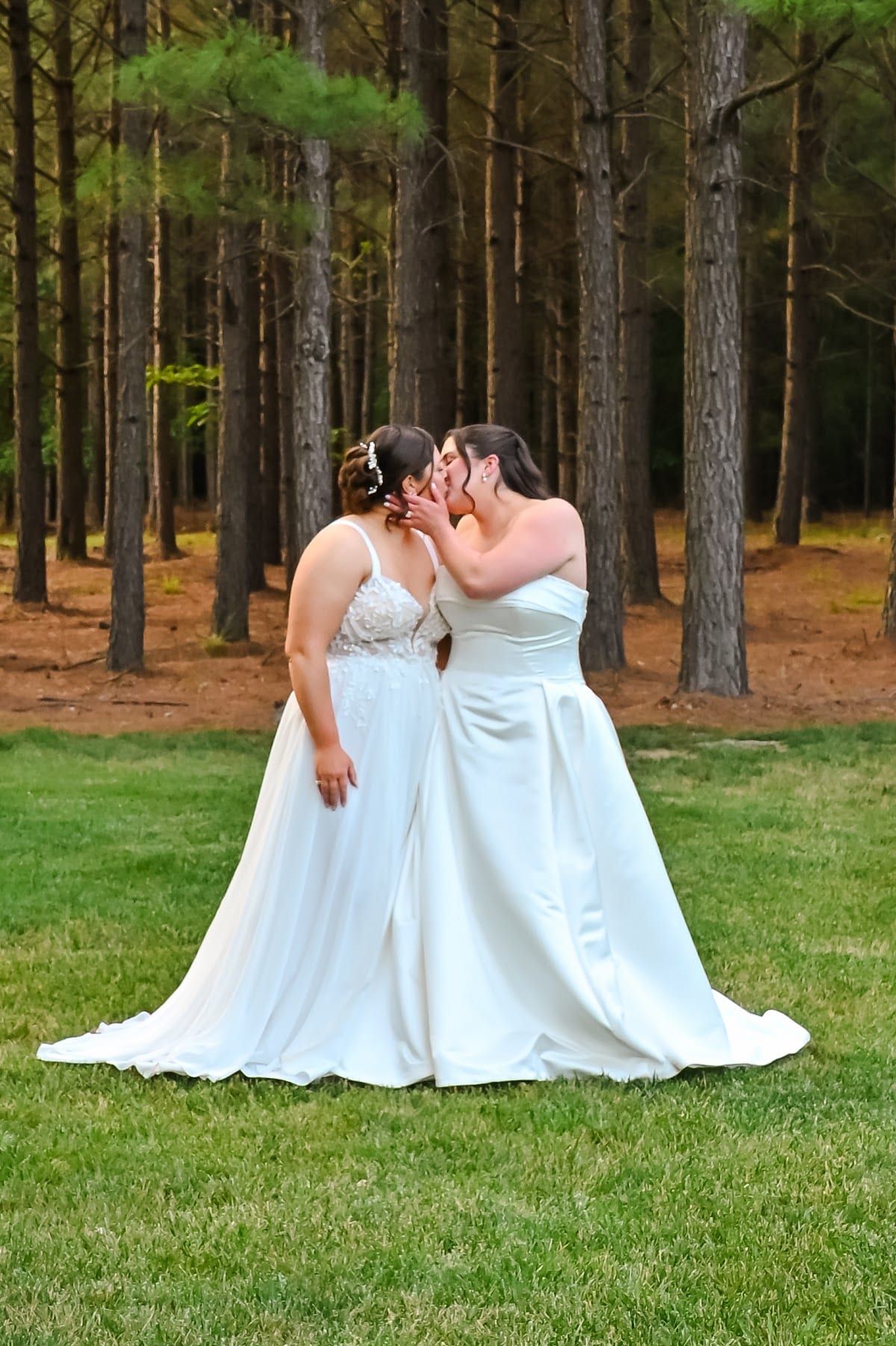 Amanda and Reaghan — Wedding Photography
